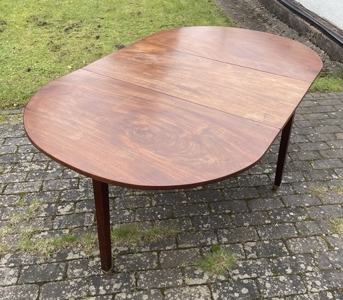 Vintage mahogany dining table - vintage,