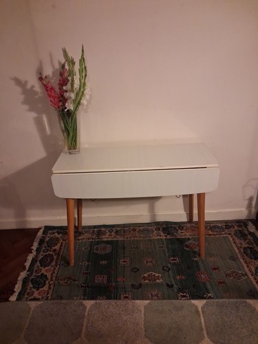 Drop leaf table - drop, mid