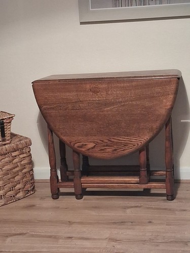 Drop leaf dining table - drop,